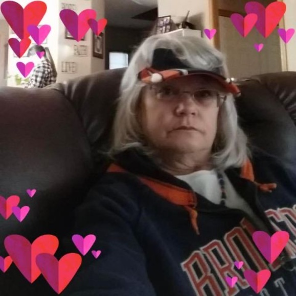 Meet your Posher, Debby - Picture 1 of 1